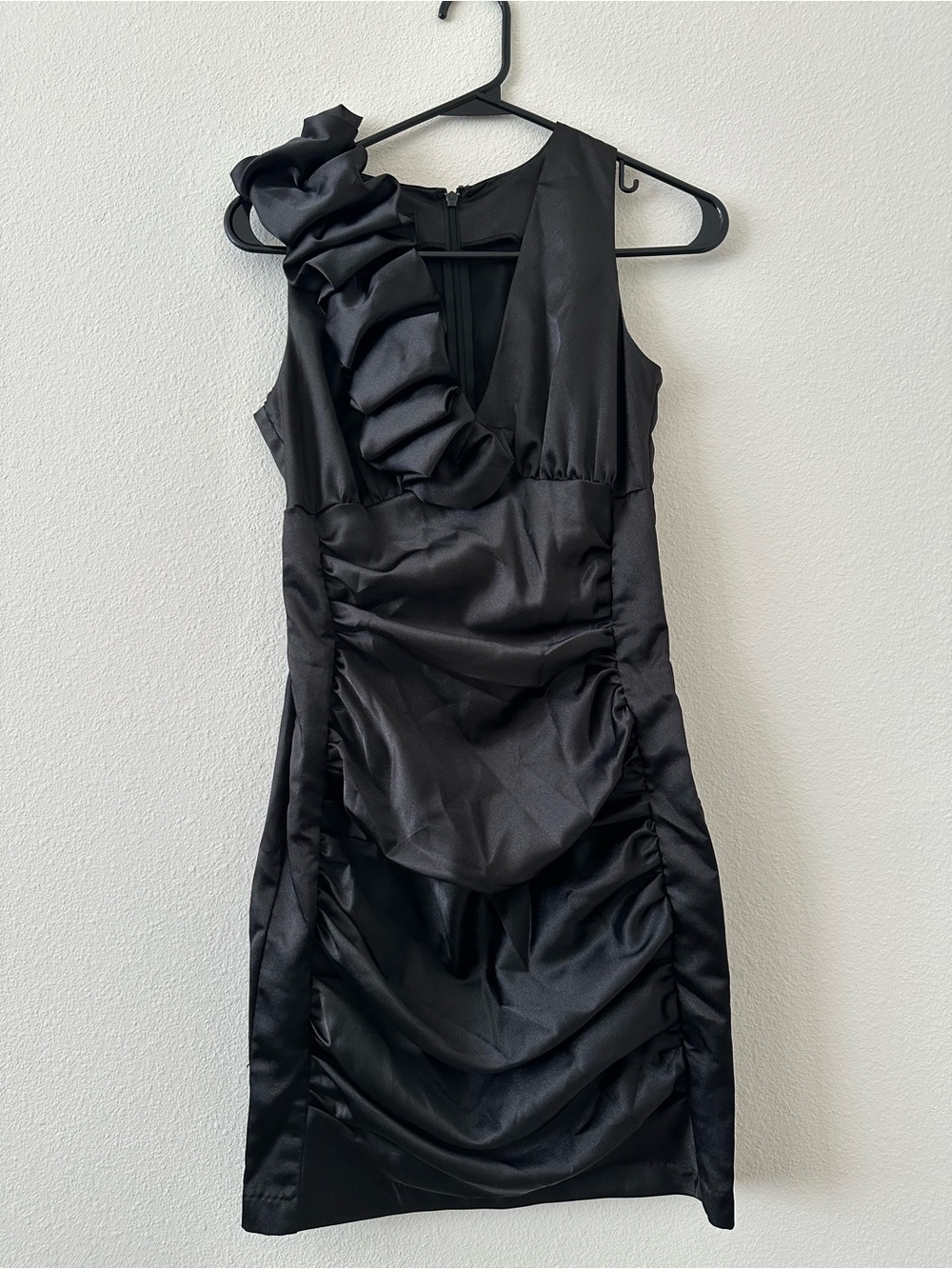 Jessica McClintock Black One-Shoulder Ruffle Cocktail Dress